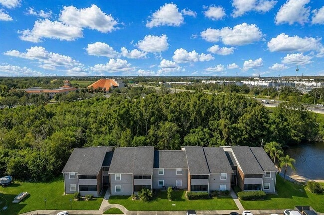 property at 1400 Gandy Blvd N