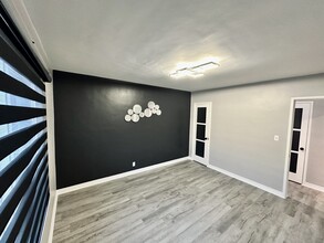 1220 N Cordova St, Unit 1220 in Burbank, CA - Building Photo - Building Photo