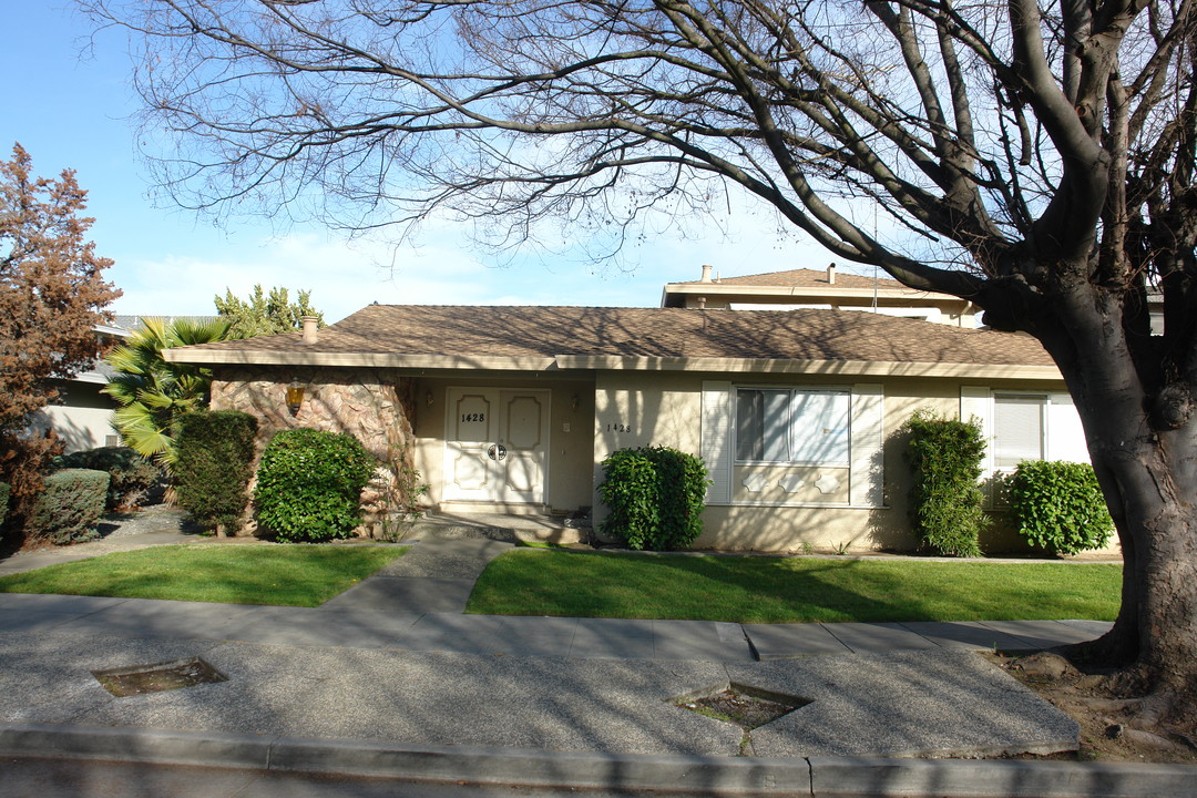 1428 Essex Way in San Jose, CA - Building Photo