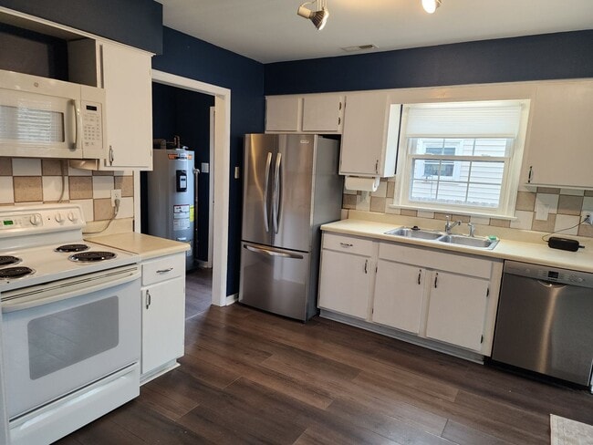 3015 S Ridge Dr in Midlothian, VA - Building Photo - Building Photo