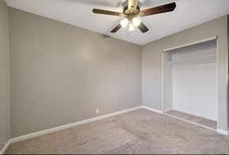 136 Lakehurst Dr in Vacaville, CA - Building Photo - Building Photo