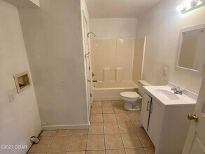 532 City Limit Rd in Granby, MO - Building Photo - Building Photo
