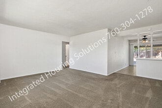 1469 E Mission Ave in Escondido, CA - Building Photo - Building Photo