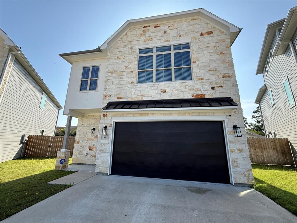 15002 Wunderlust in Houston, TX - Building Photo