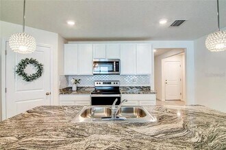 24569 NW 7th Ln in Newberry, FL - Building Photo - Building Photo