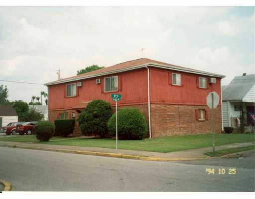 1802 Myers Ave in Dunbar, WV - Building Photo - Building Photo