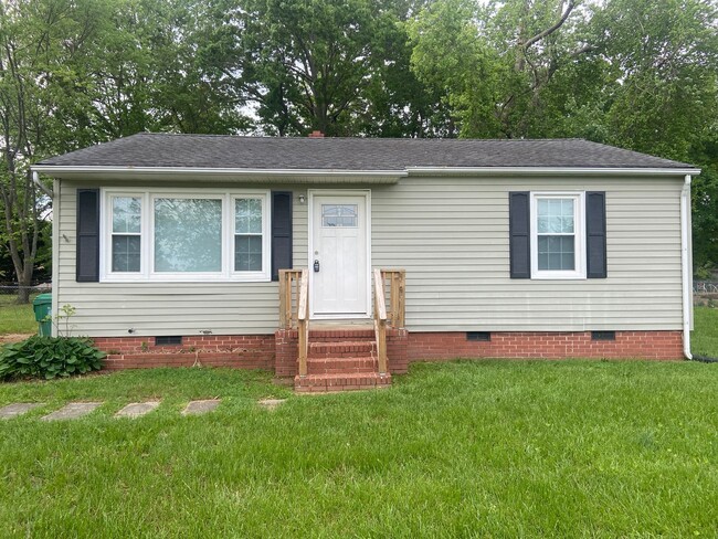property at 806 Graylyn Dr