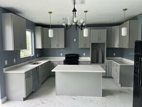 545 1st Cape Coral Dr in Winter Garden, FL - Building Photo - Building Photo