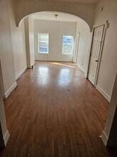 3018 6th Ave, Unit 2 in Troy, NY - Building Photo - Building Photo