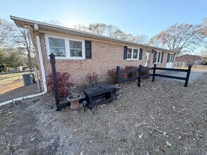 217 Ridgecrest Way in Williamston, SC - Building Photo - Building Photo