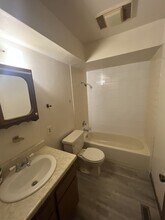 561 Scott St-Unit -563 Scott in Carthage, MO - Building Photo - Building Photo