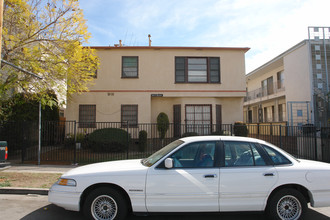 1244 N New Hampshire Ave in Los Angeles, CA - Building Photo - Building Photo