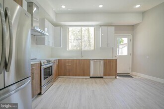 1201 N Taylor St in Philadelphia, PA - Building Photo - Building Photo
