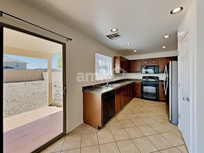 34720 N Happy Jack Dr in Queen Creek, AZ - Foto de edificio - Building Photo
