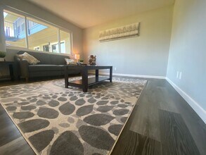 The Palms at Sheridan in Manteca, CA - Building Photo - Interior Photo