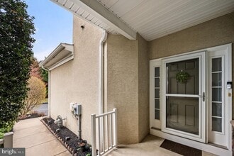 2933 Cottonwood Ln in Chester Springs, PA - Building Photo - Building Photo