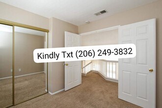 322 Via Capri in Hemet, CA - Building Photo - Building Photo