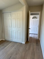 8861 Live Oak Ave in Fontana, CA - Building Photo