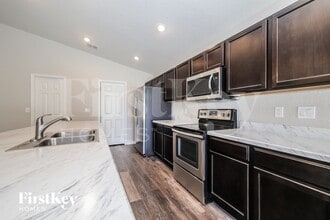 911 Kingfisher Dr, Unit 3428-05 in Haines City, FL - Foto de edificio - Building Photo