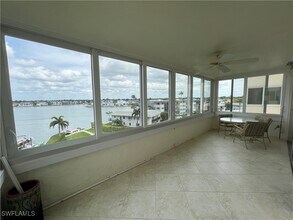3420 Gulf Shore Blvd N in Naples, FL - Building Photo - Building Photo