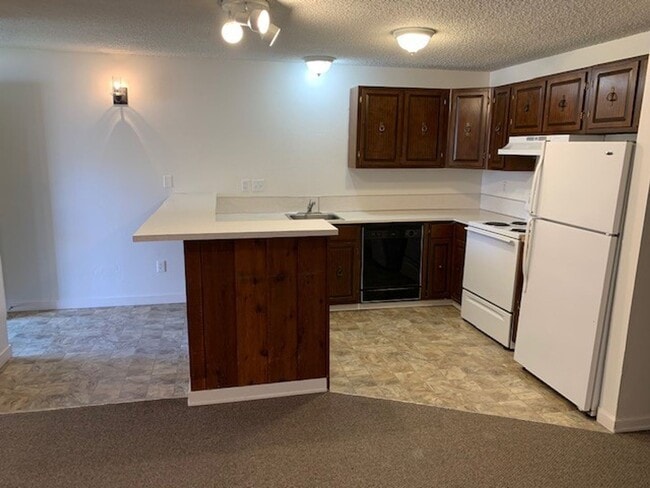 335 Avenue K in Seaside, OR - Building Photo - Building Photo