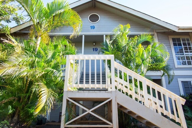 property at 140 Uwapo Rd