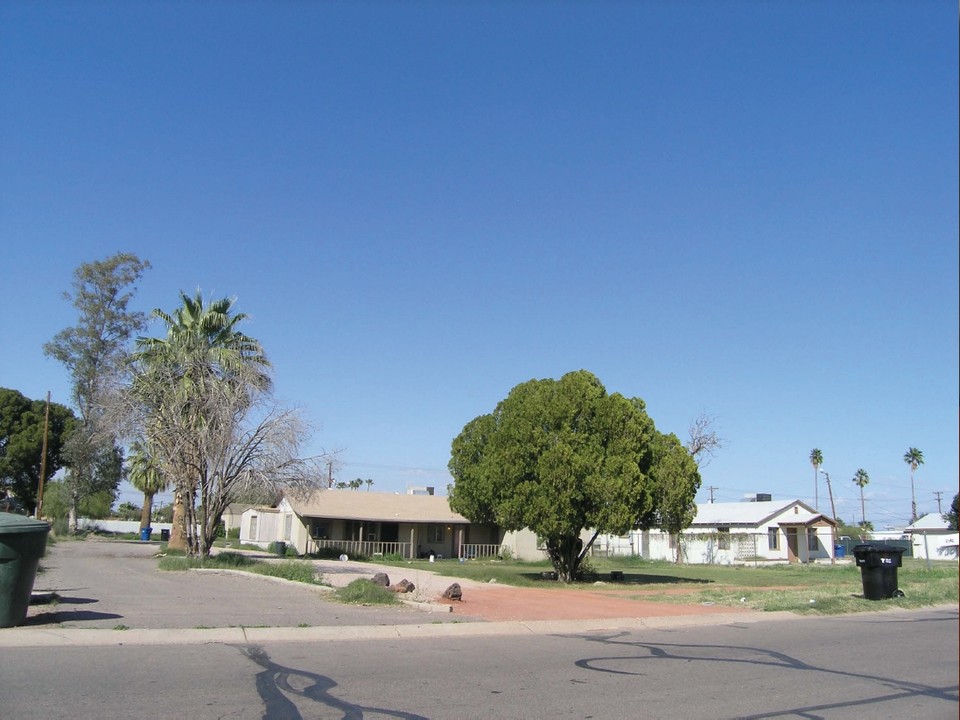 Redevelopment Opportunity in Tempe, AZ - Foto de edificio