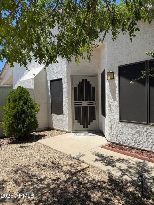 20440 N 38th Ave in Glendale, AZ - Building Photo