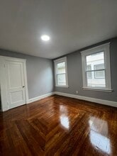 1528 Ella T Grasso Blvd in New Haven, CT - Building Photo - Building Photo