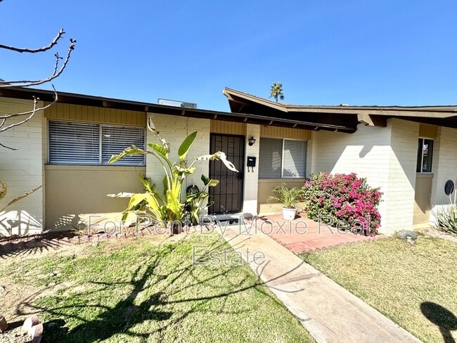 6721 E McDowell Rd in Scottsdale, AZ - Building Photo - Building Photo