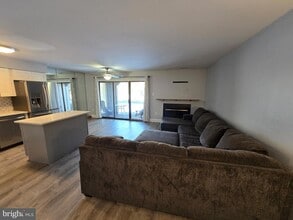 9 Sheffield Dr, Unit 70A in Evesham, NJ - Building Photo - Building Photo