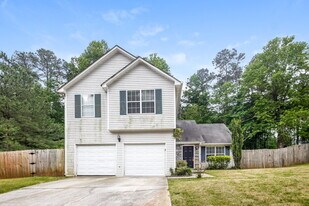 58 Carrie Dr in Dallas, GA - Building Photo