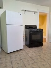 25 Parkview Ave, Unit 3rd Floor in Belleville, NJ - Foto de edificio - Building Photo