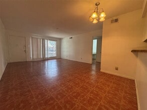 6405 Westward St in Houston, TX - Building Photo - Building Photo