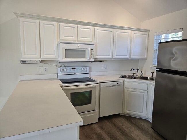 3909 Merestone Dr in Wilmington, NC - Building Photo - Building Photo