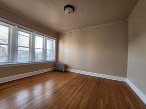 1639 W 80th St in Chicago, IL - Building Photo - Building Photo