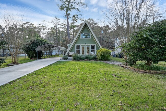 1500 W Pine Lake Cir in Montgomery, TX - Building Photo - Building Photo