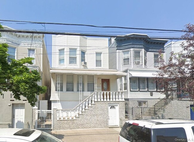 property at 1217 Beach Ave