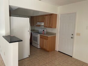 728 Greenleaf Ave in Inverness, FL - Foto de edificio - Building Photo