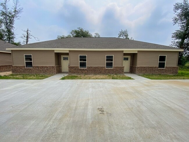 property at 925 Shafer St