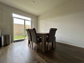 13764 NE 67th Wy in Vancouver, WA - Building Photo - Building Photo