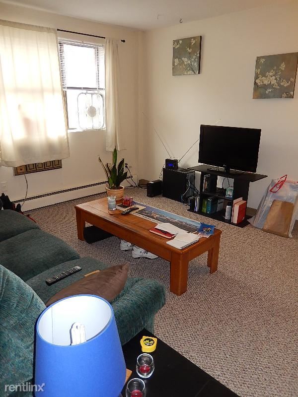 12 Cameron Ave-Unit -Apt 5 in Somerville, MA - Building Photo - Building Photo