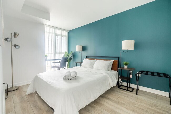 151 Dan Leckie Way, Unit SI ID1403795P in Toronto, ON - Building Photo - Building Photo