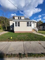 1192 Maple St in Muskegon, MI - Building Photo