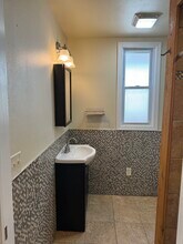 2108 N 1st St, Unit Upper unit in Milwaukee, WI - Foto de edificio - Building Photo