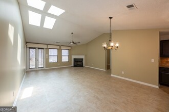 3100 Pebble Creek Ln, Unit 3601-102 in College Park, GA - Building Photo - Building Photo