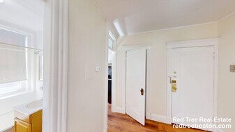 1185 Boylston St, Unit 29 in Boston, MA - Building Photo