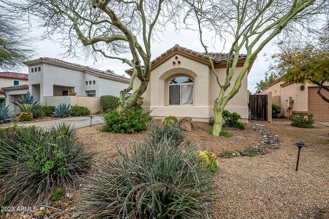 property at 4605 N Clear Creek Dr