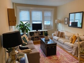 15 Colliston Rd, Unit #7 in Boston, MA - Building Photo