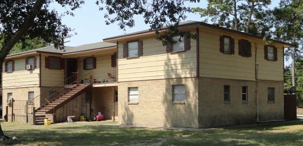 1050 Orange St in Vidor, TX - Building Photo